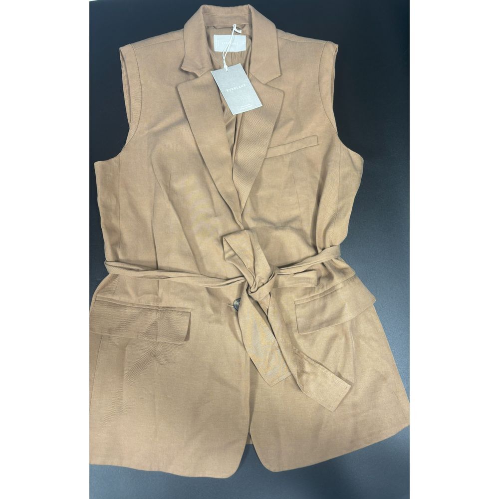 Everlane NWT The TENCEL Sleeveless Blazer in Toasted Coconut Size 10 MSRP $168